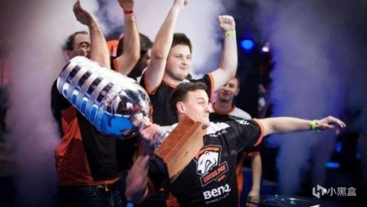 的扣杀成功 的扣杀成功