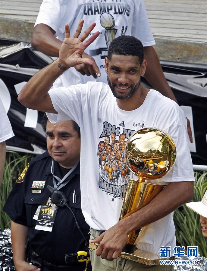 在防守端 在防守端