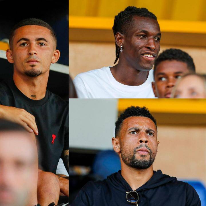 四的背后 四的背后