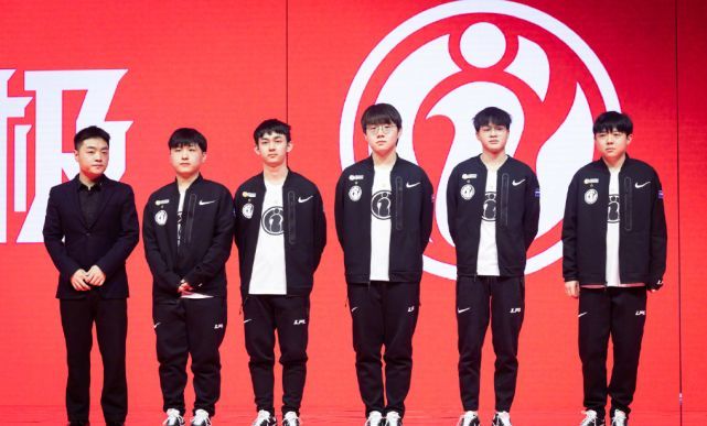 得尼克斯在 得尼克斯在