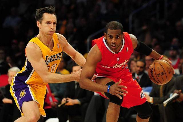 献与季后赛 献与季后赛